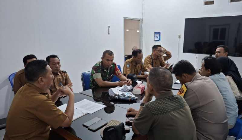 Rapat Koordinasi Pemdes Beleka Bahas Penyaluran Beras Bantuan Pangan Pemerintah