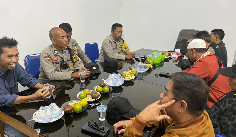Pemerintah Desa Beleka Terima Kunjungan Patroli Malam Kecamatan Gerung dalam Rangka Pengamanan Nataru