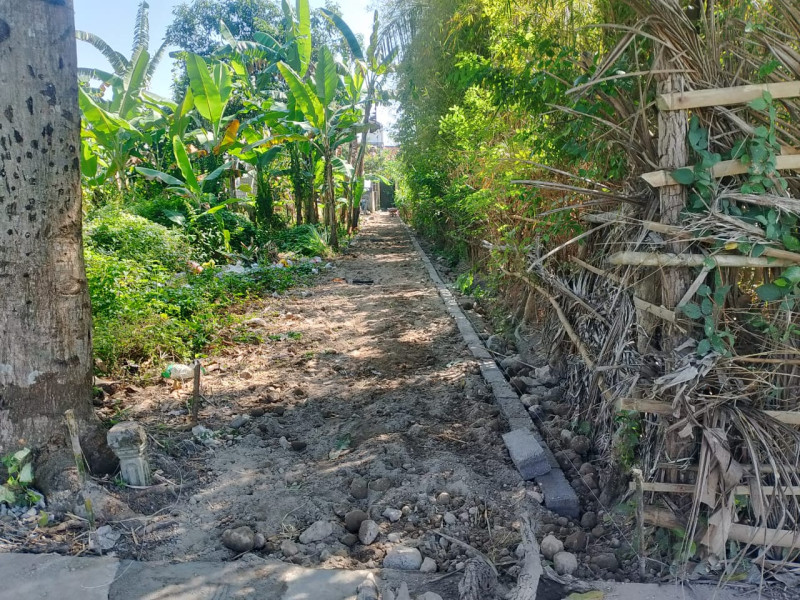 Pembangunan Jalan Beton Dusun Mendagi